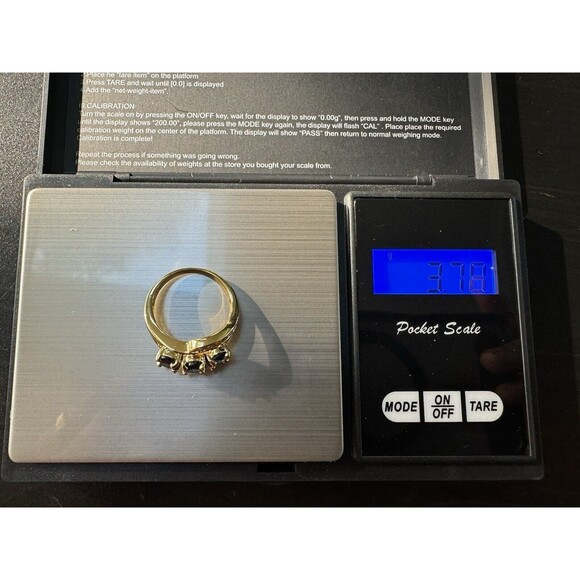 Fine 10K Gold Royal Blue Three-Stone Claw Set Ring – Size 7 - Picture 8 of 8